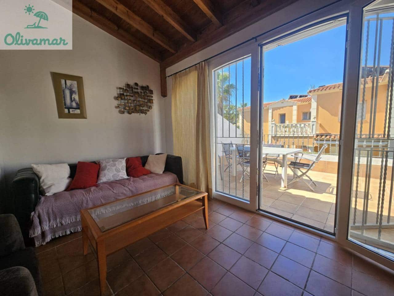 5 quarto Moradia em Banda para arrendar em Oliva Nova - 1 200 € (Ref: 9714104)