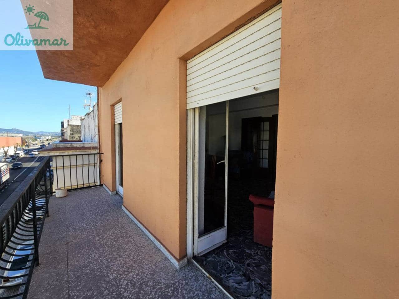 4 bedroom Flat for sale in Oliva - € 109,000 (Ref: 9735028)