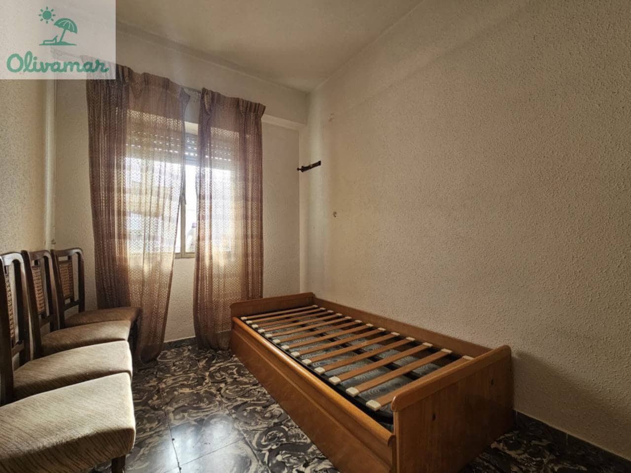 4 bedroom Flat for sale in Oliva - € 109,000 (Ref: 9735028)