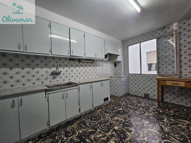 4 slaapkamer Flat te koop in Oliva - € 109.000 (Ref: 9735028)