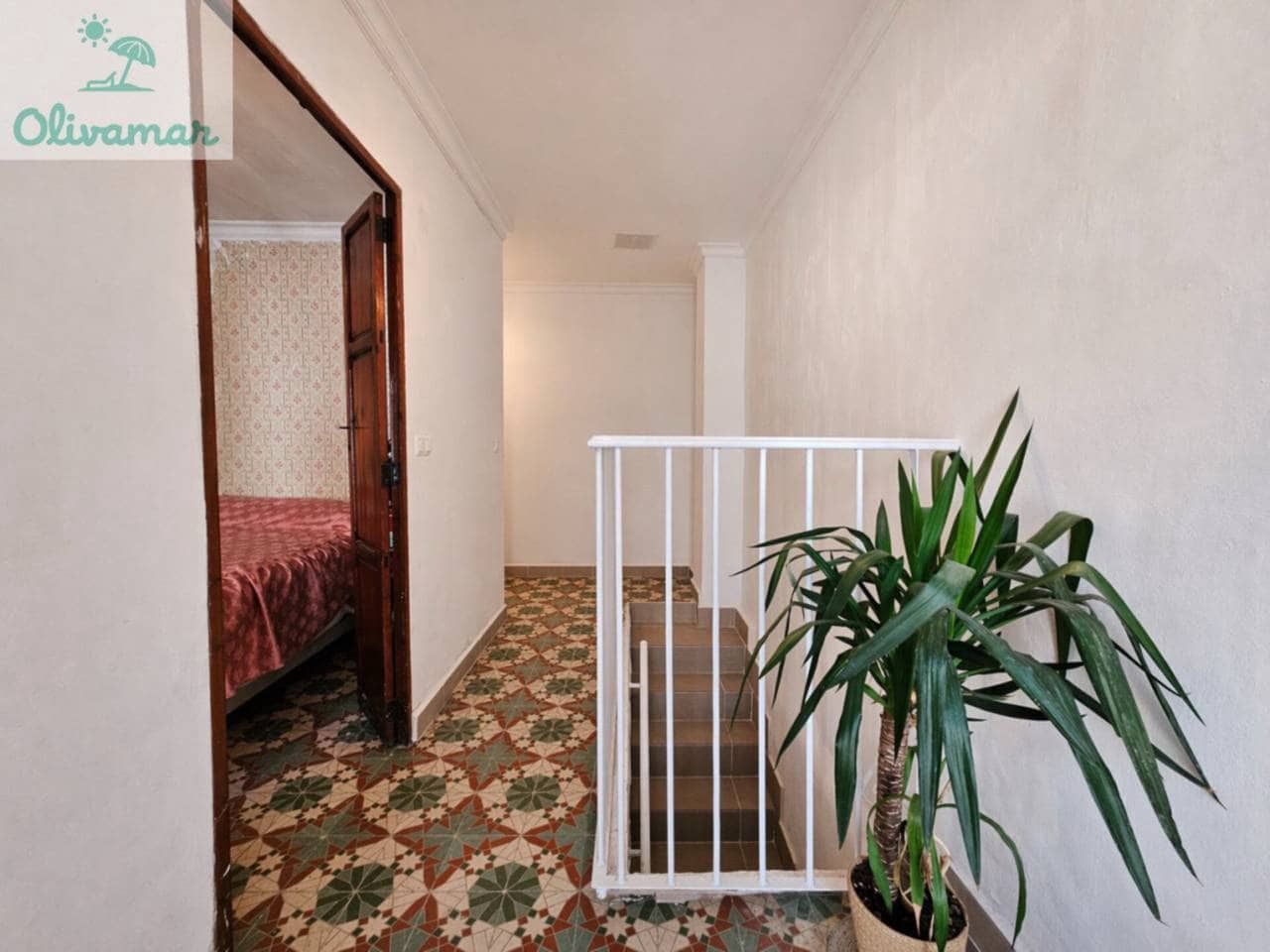 3 bedroom Townhouse for sale in Oliva - € 156,000 (Ref: 9811025)