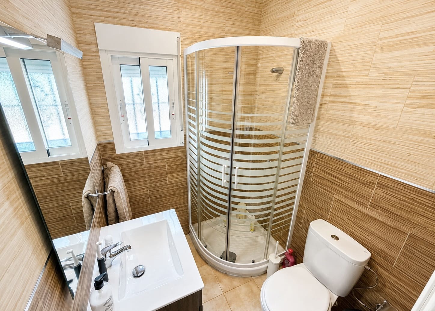 3 soverom Villa til salgs i La Marina med svømmebasseng garasje - € 255 000 (Ref: 10000982)