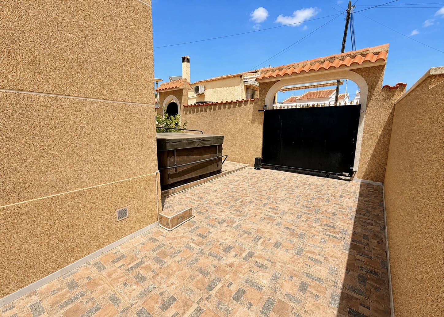 3 soverom Villa til salgs i La Marina med svømmebasseng garasje - € 255 000 (Ref: 10000982)