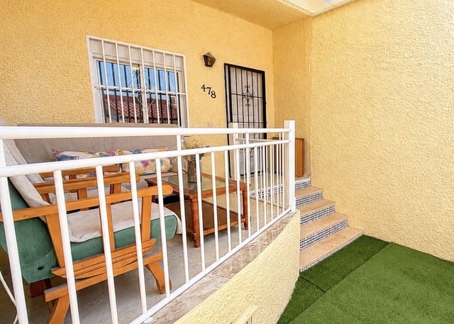 3 bedroom Terraced Villa for sale in La Marina, Elche / Elx - € 144,000 (Ref: 10001187)