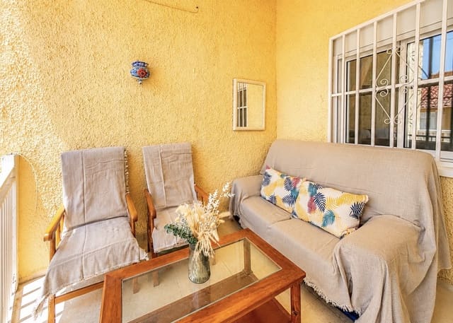 3 bedroom Terraced Villa for sale in La Marina, Elche / Elx - € 144,000 (Ref: 10001187)