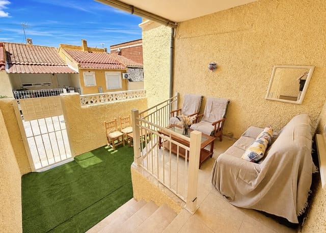 3 bedroom Terraced Villa for sale in La Marina, Elche / Elx - € 144,000 (Ref: 10001187)