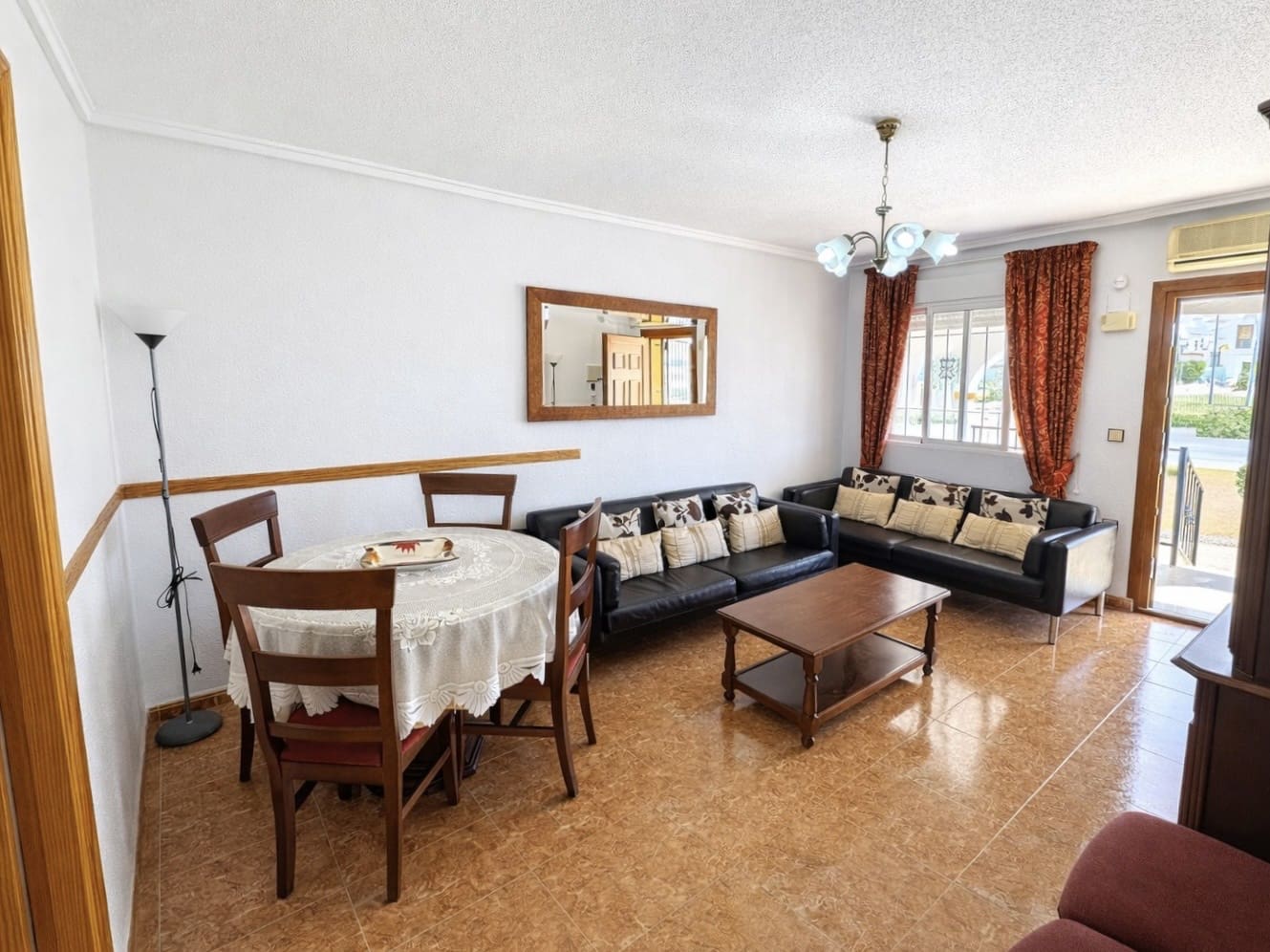 4 camera da letto Villa in vendita in La Marina con piscina - 199.000 € (Rif: 10004558)