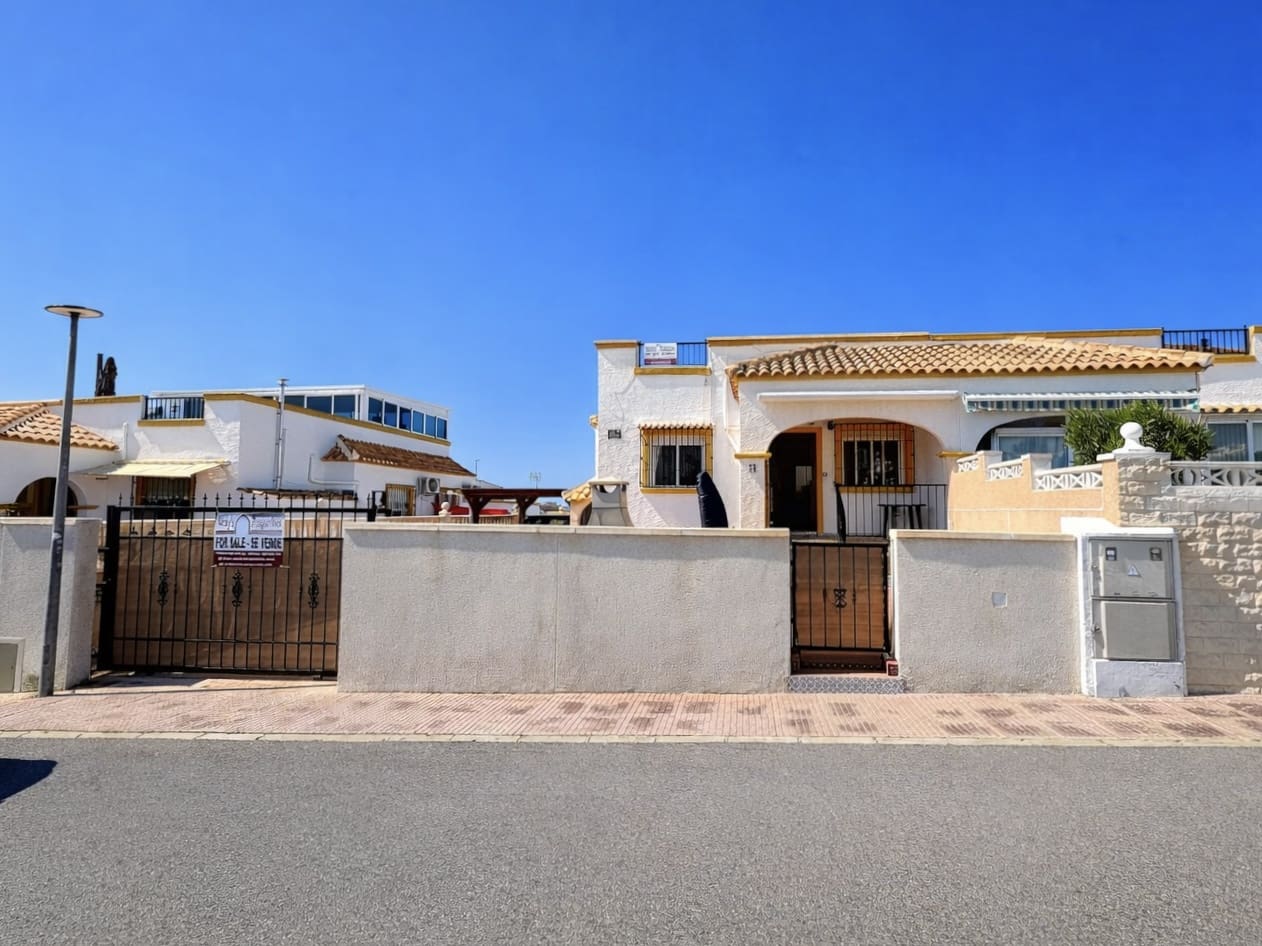 4 camera da letto Villa in vendita in La Marina con piscina - 199.000 € (Rif: 10004558)