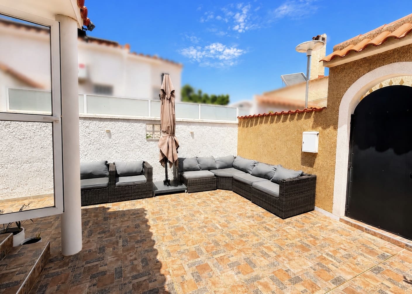 3 slaapkamer Villa te koop in La Marina met zwembad garage - € 255.000 (Ref: 10007938)
