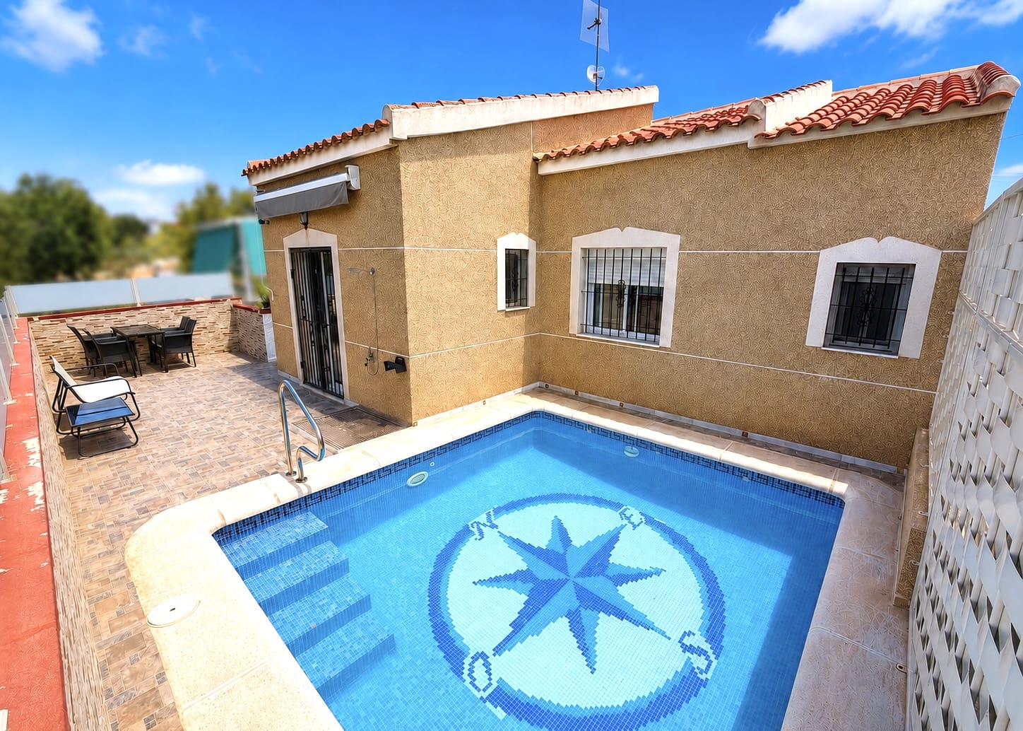 3 slaapkamer Villa te koop in La Marina met zwembad garage - € 255.000 (Ref: 10007938)