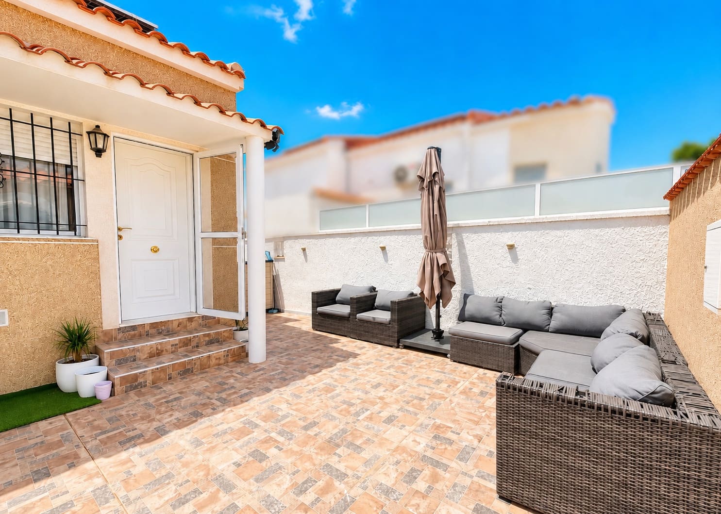 3 slaapkamer Villa te koop in La Marina met zwembad garage - € 255.000 (Ref: 10007938)