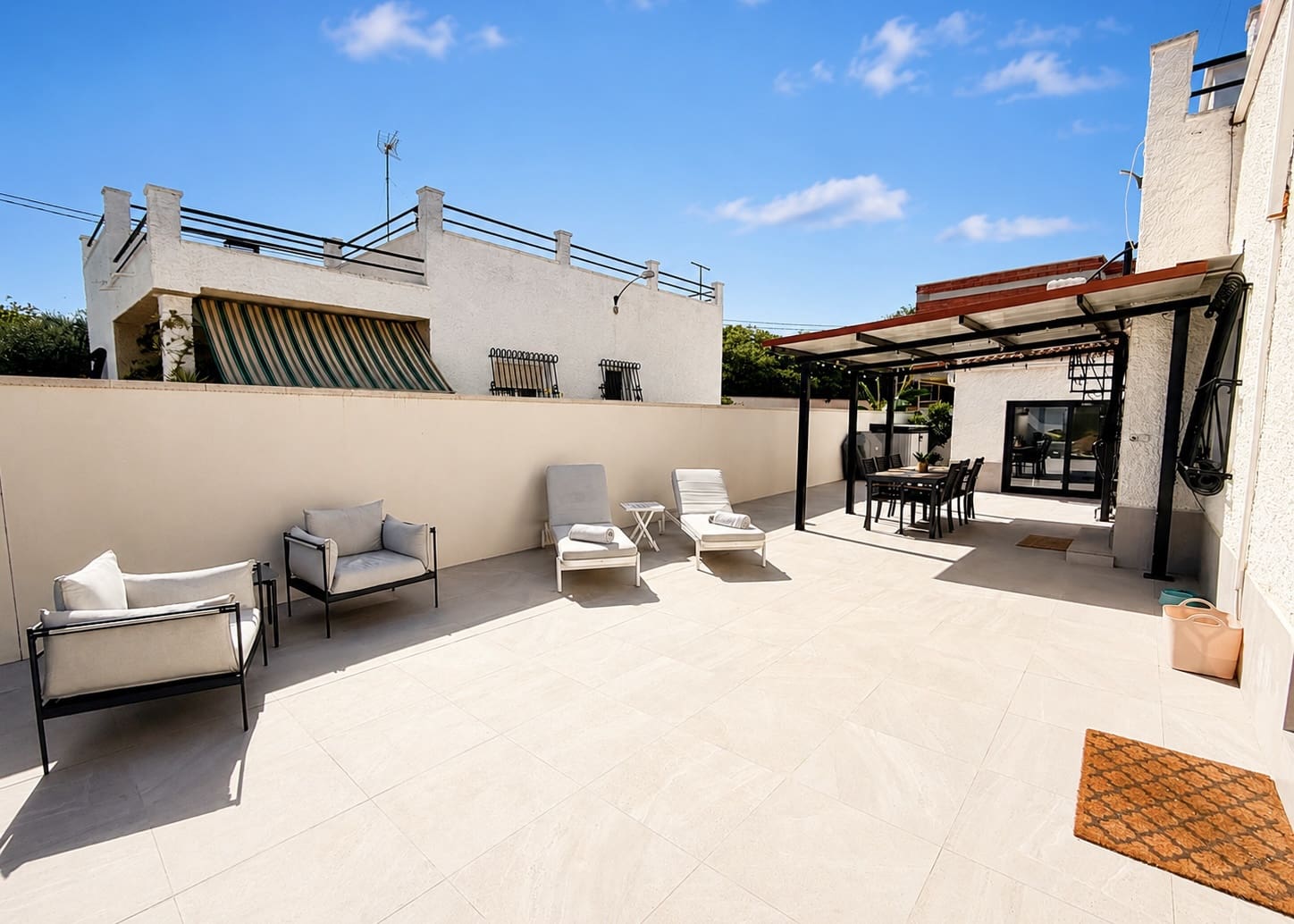 3 bedroom Villa for sale in La Marina with pool garage - € 475,000 (Ref: 10007939)