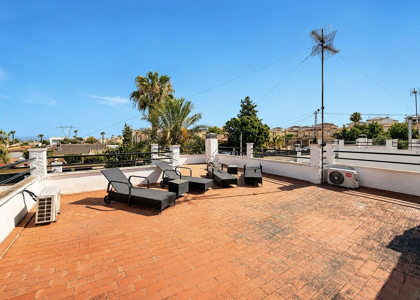 3 bedroom Villa for sale in La Marina with pool garage - € 475,000 (Ref: 10007939)