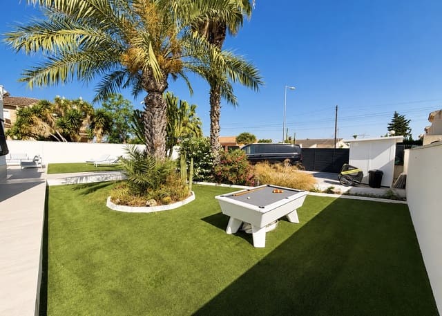 3 bedroom Villa for sale in La Marina, Elche / Elx with pool garage - € 475,000 (Ref: 10007939)