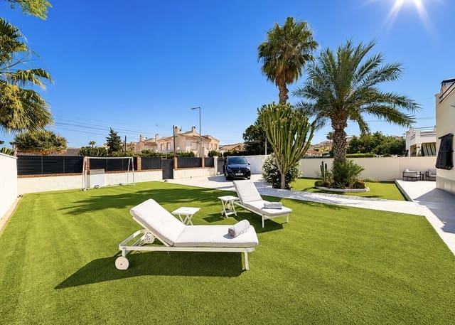3 bedroom Villa for sale in La Marina, Elche / Elx with pool garage - € 475,000 (Ref: 10007939)