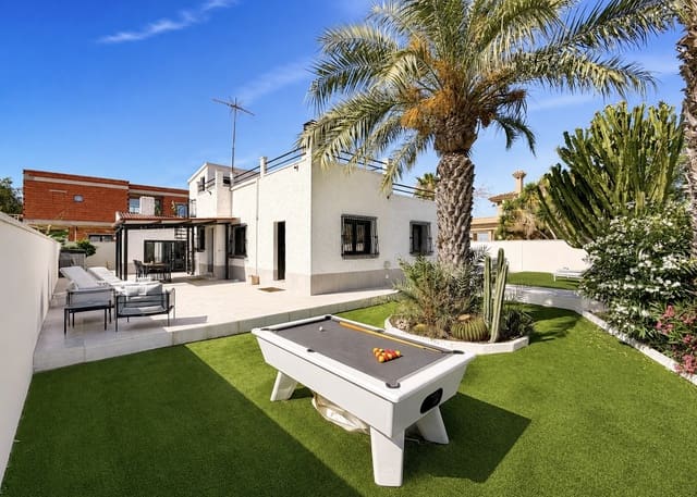3 bedroom Villa for sale in La Marina, Elche / Elx with pool garage - € 475,000 (Ref: 10007939)