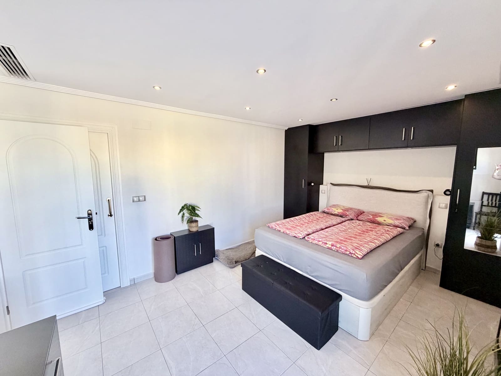 3 bedroom Villa for sale in La Marina with pool garage - € 465,000 (Ref: 10007941)
