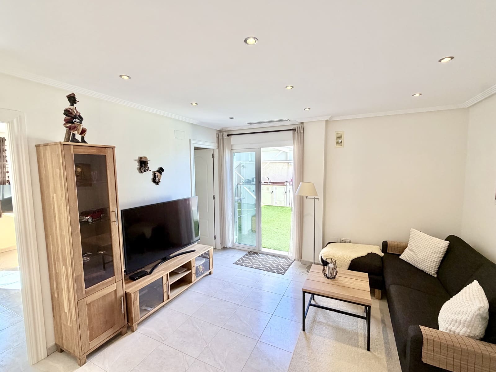 3 bedroom Villa for sale in La Marina with pool garage - € 465,000 (Ref: 10007941)