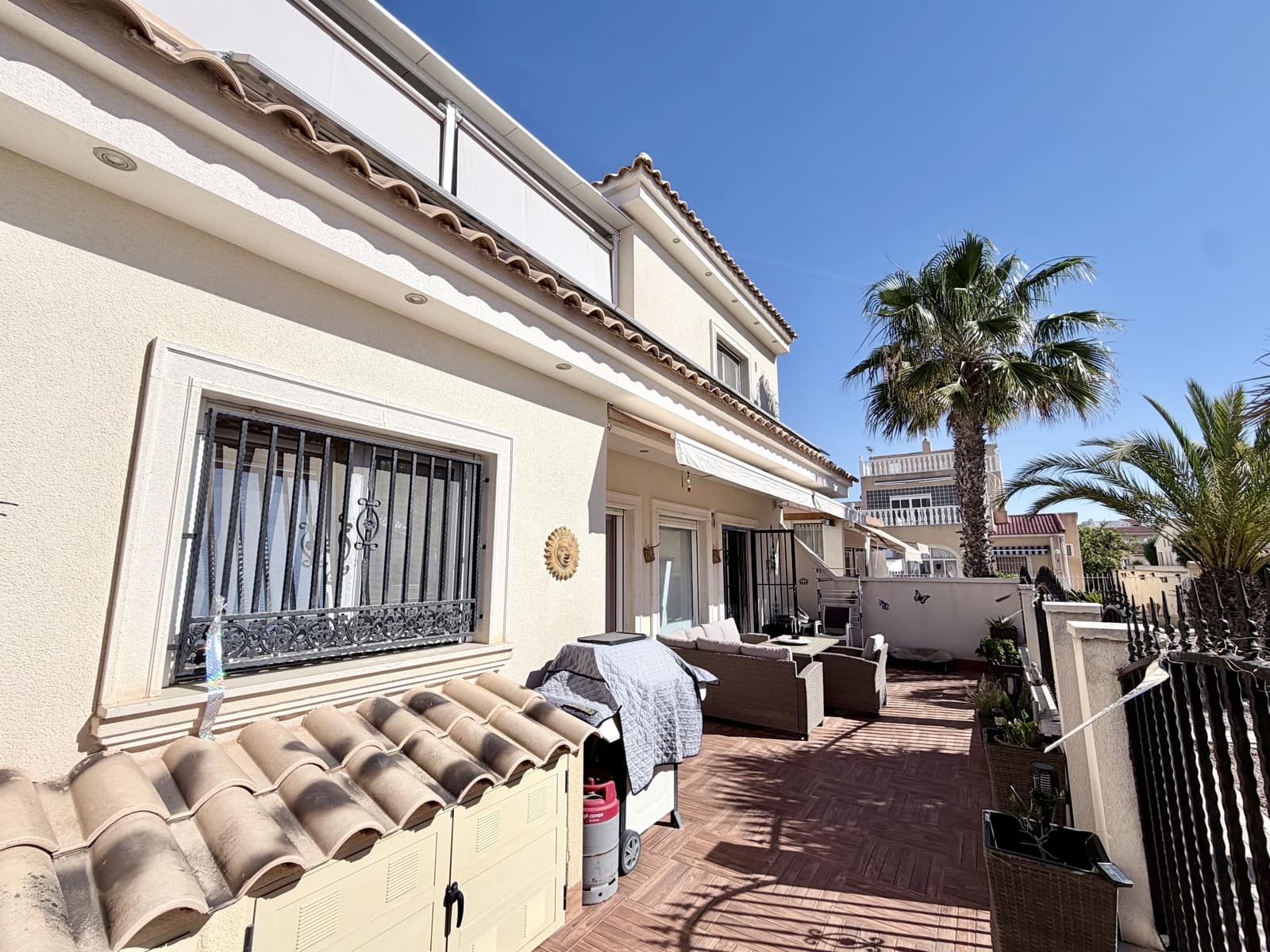 3 bedroom Villa for sale in La Marina with pool garage - € 465,000 (Ref: 10007941)