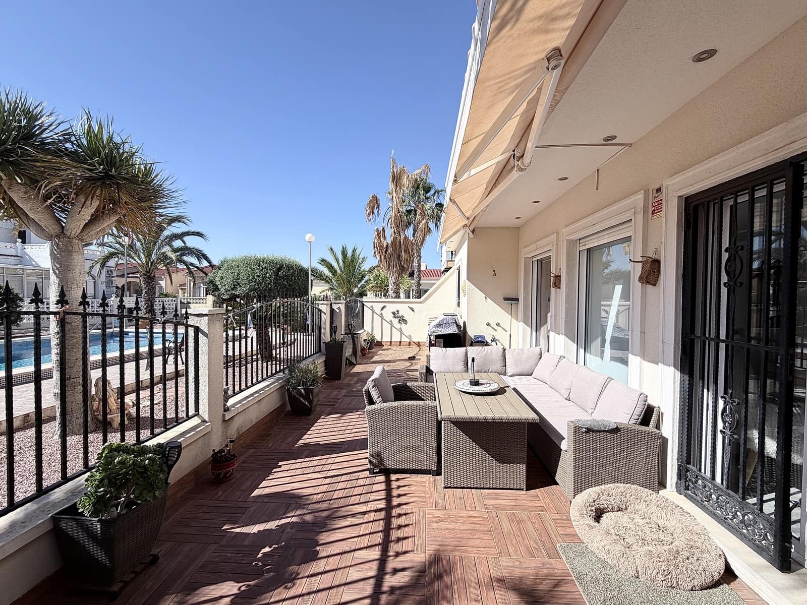 3 bedroom Villa for sale in La Marina with pool garage - € 465,000 (Ref: 10007941)
