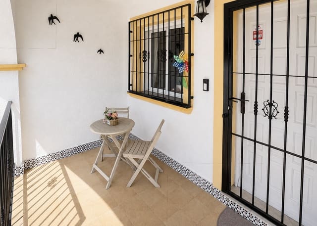 3 camera da letto Villa in vendita in La Marina, Elche / Elx con piscina garage - 179.950 € (Rif: 10026008)