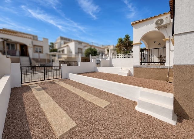 3 camera da letto Villa in vendita in La Marina, Elche / Elx con piscina garage - 179.950 € (Rif: 10026008)