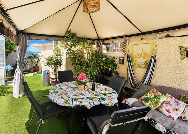3 sovrum Villa till salu i La Marina, Elche / Elx med garage - 245 000 € (Ref: 10031115)