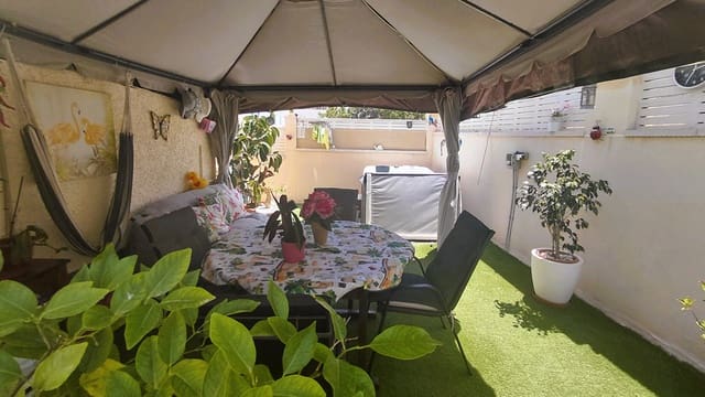 3 sovrum Villa till salu i La Marina, Elche / Elx med garage - 245 000 € (Ref: 10031115)