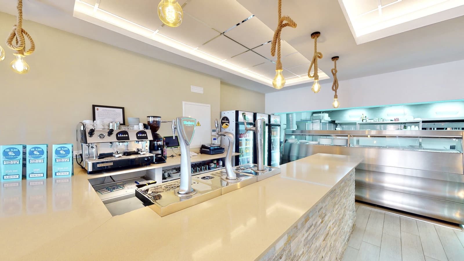 Commercial for sale in La Marina - € 150,000 (Ref: 10041746)