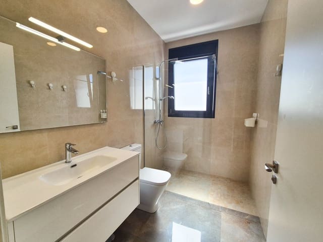 7 slaapkamer Villa te koop in La Marina, Elche / Elx met zwembad garage - € 1.491.600 (Ref: 10041748)