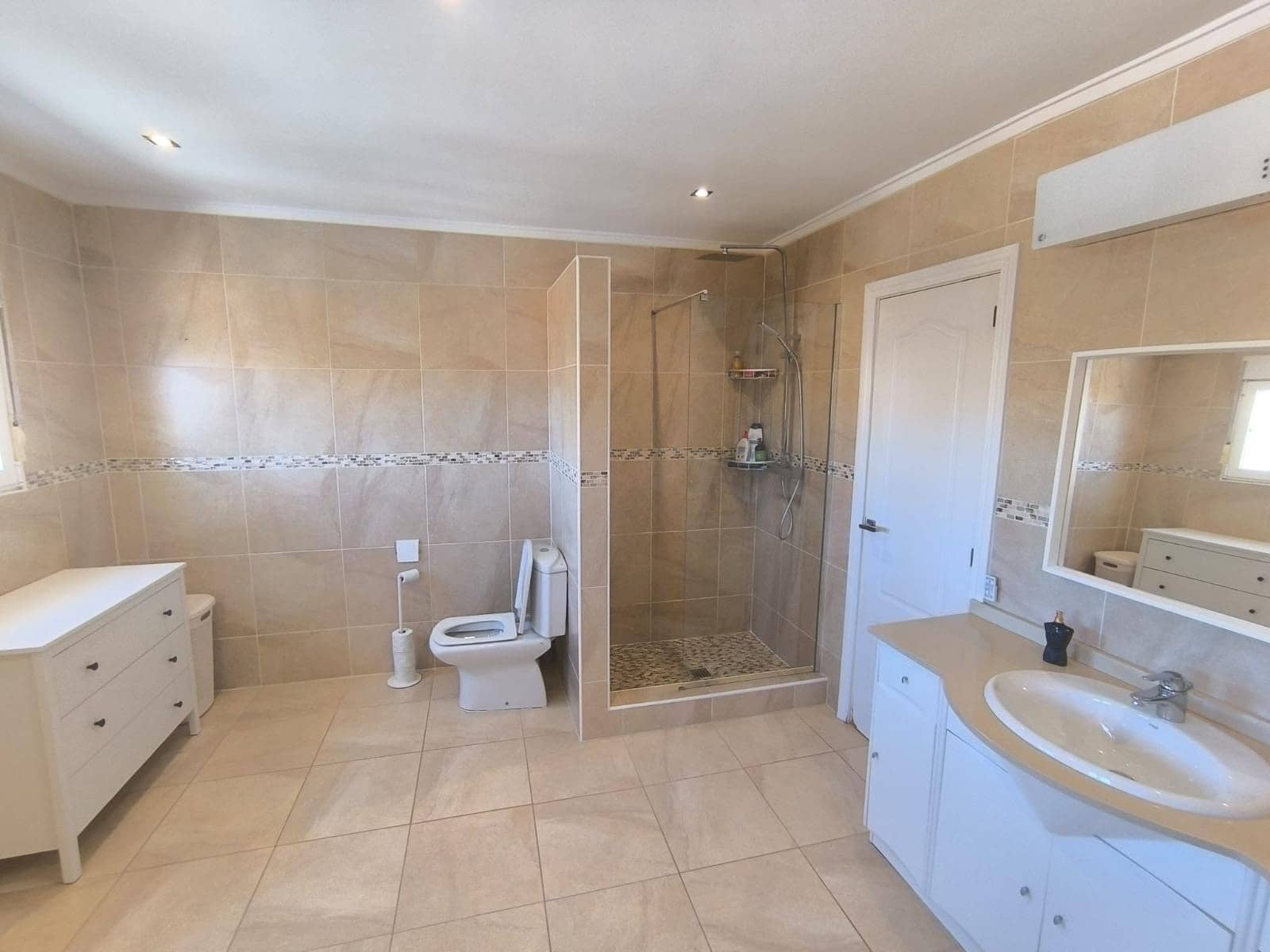 5 chambre Appartement à vendre à La Escuera avec piscine garage - 525 000 € (Ref: 10042118)