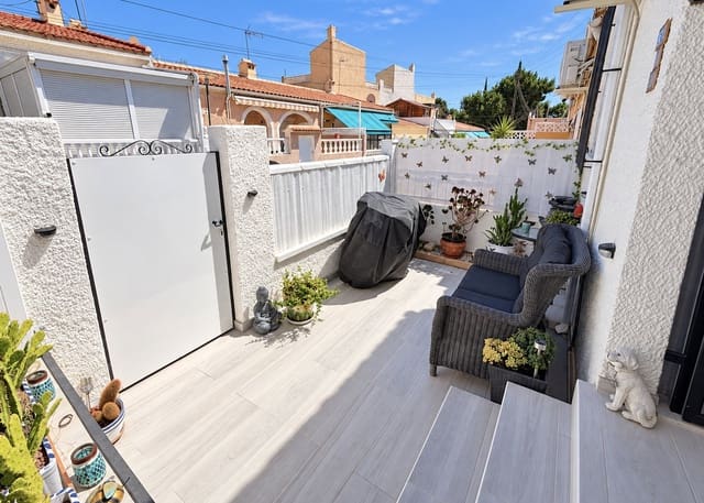 Adosado de 2 habitaciones en La Marina, Elche / Elx en venta - 125.000 € (Ref: 10091553)