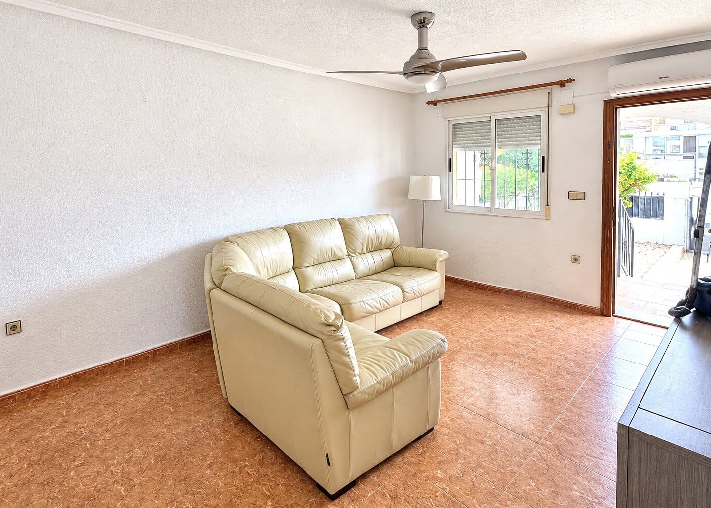 3 camera da letto Villa in vendita in La Marina con piscina garage - 189.000 € (Rif: 10091554)