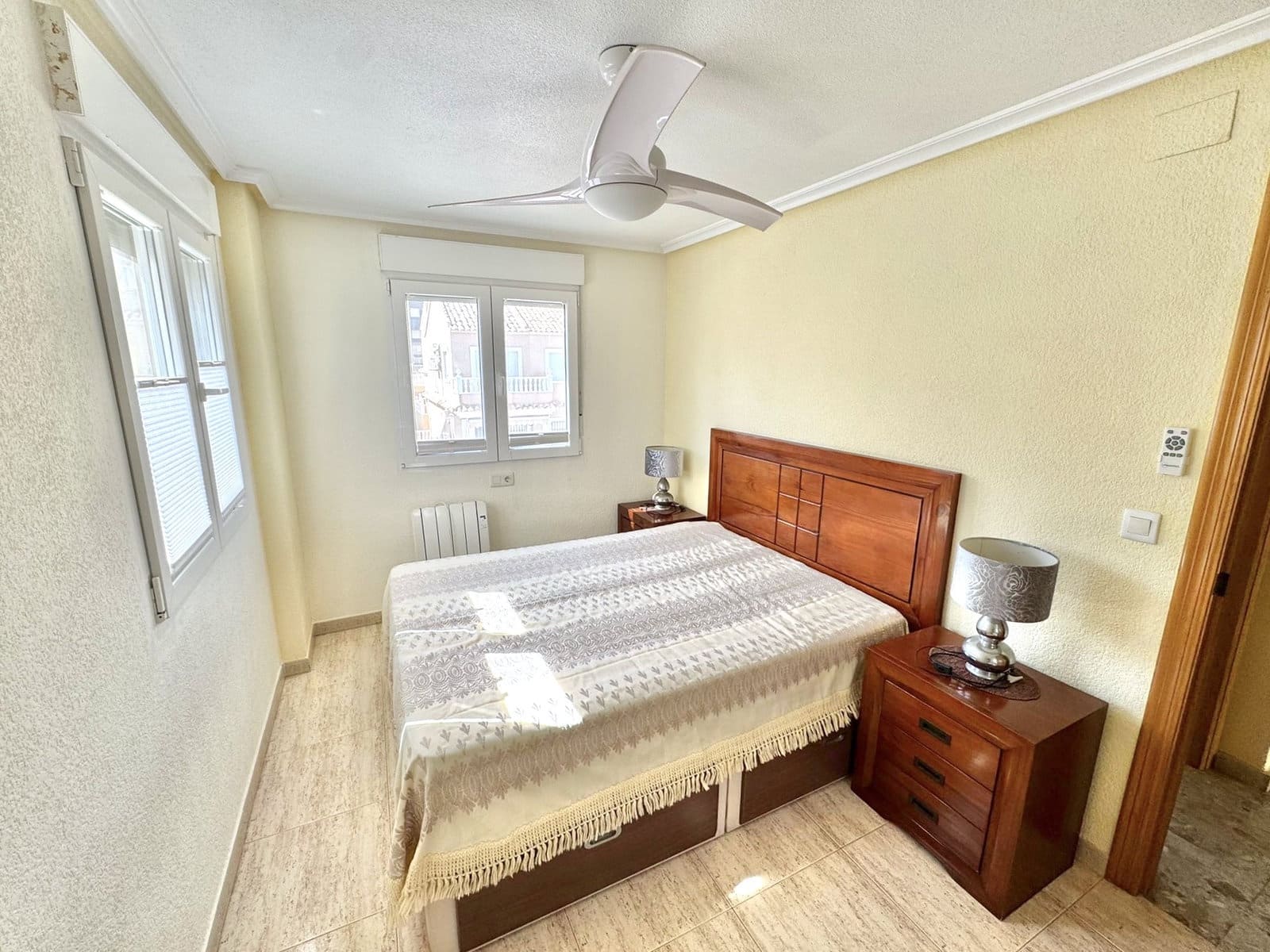 3 Zimmer Villa zu verkaufen in Guardamar del Segura mit Garage - 325.000 € (Ref: 10091557)