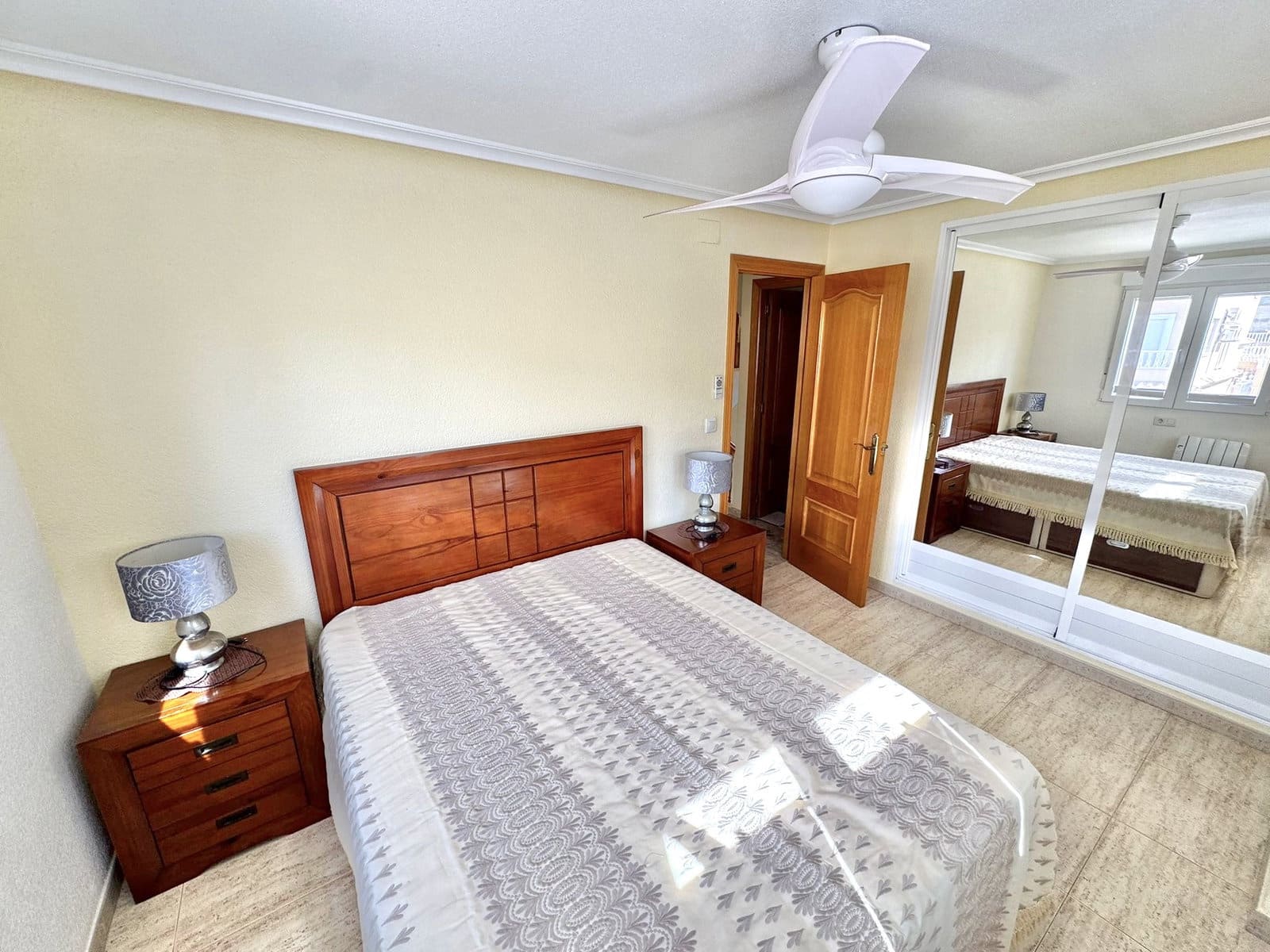 3 Zimmer Villa zu verkaufen in Guardamar del Segura mit Garage - 325.000 € (Ref: 10091557)