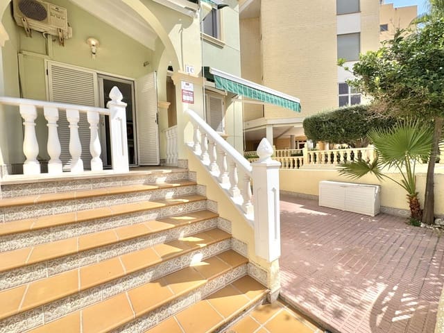 3 sypialnia Willa na sprzedaż w Zona Pueblo, Guardamar del Segura z garażem - 325 000 € (Ref: 10091557)