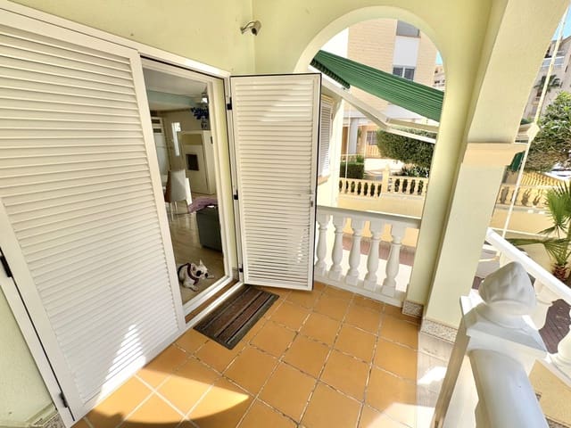 3 sypialnia Willa na sprzedaż w Zona Pueblo, Guardamar del Segura z garażem - 325 000 € (Ref: 10091557)