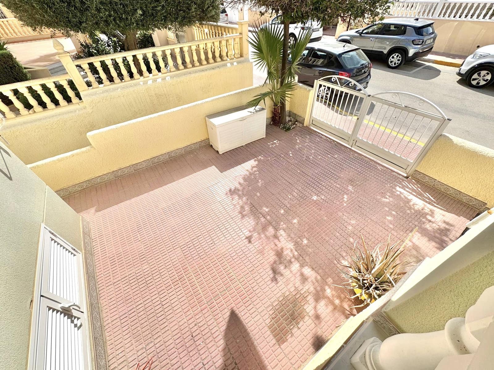 3 Zimmer Villa zu verkaufen in Guardamar del Segura mit Garage - 325.000 € (Ref: 10091557)