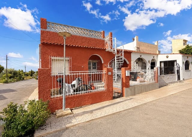 2 soverom Rekkehus til salgs i La Marina, Elche / Elx med garasje - € 124 950 (Ref: 10091559)