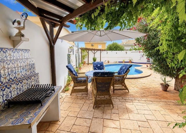 3 quarto Moradia para venda em La Marina, Elche / Elx com piscina garagem - 525 000 € (Ref: 10091565)