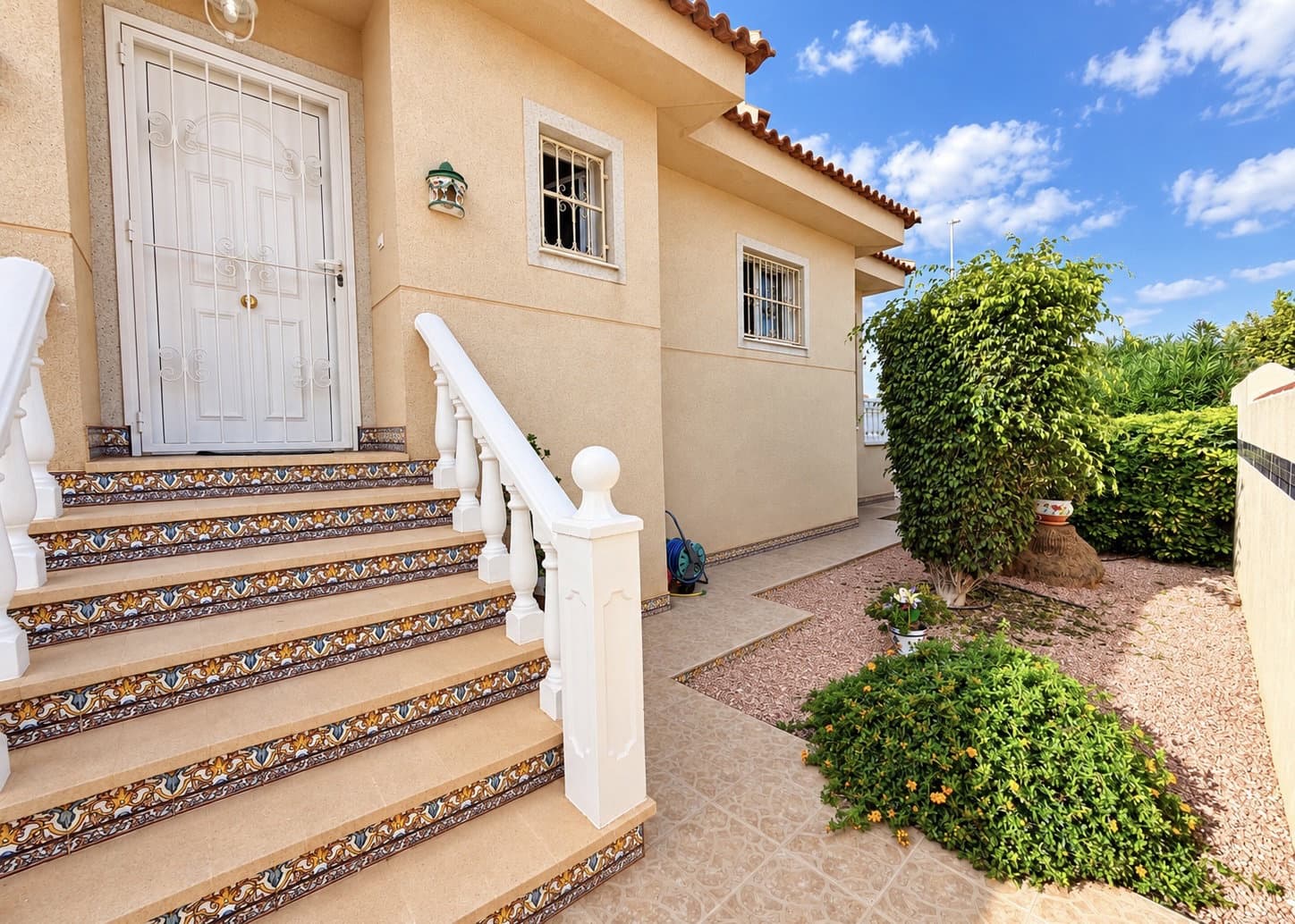 5 soveværelse Villa til salg i La Marina med swimmingpool garage - € 525.000 (Ref: 10135052)