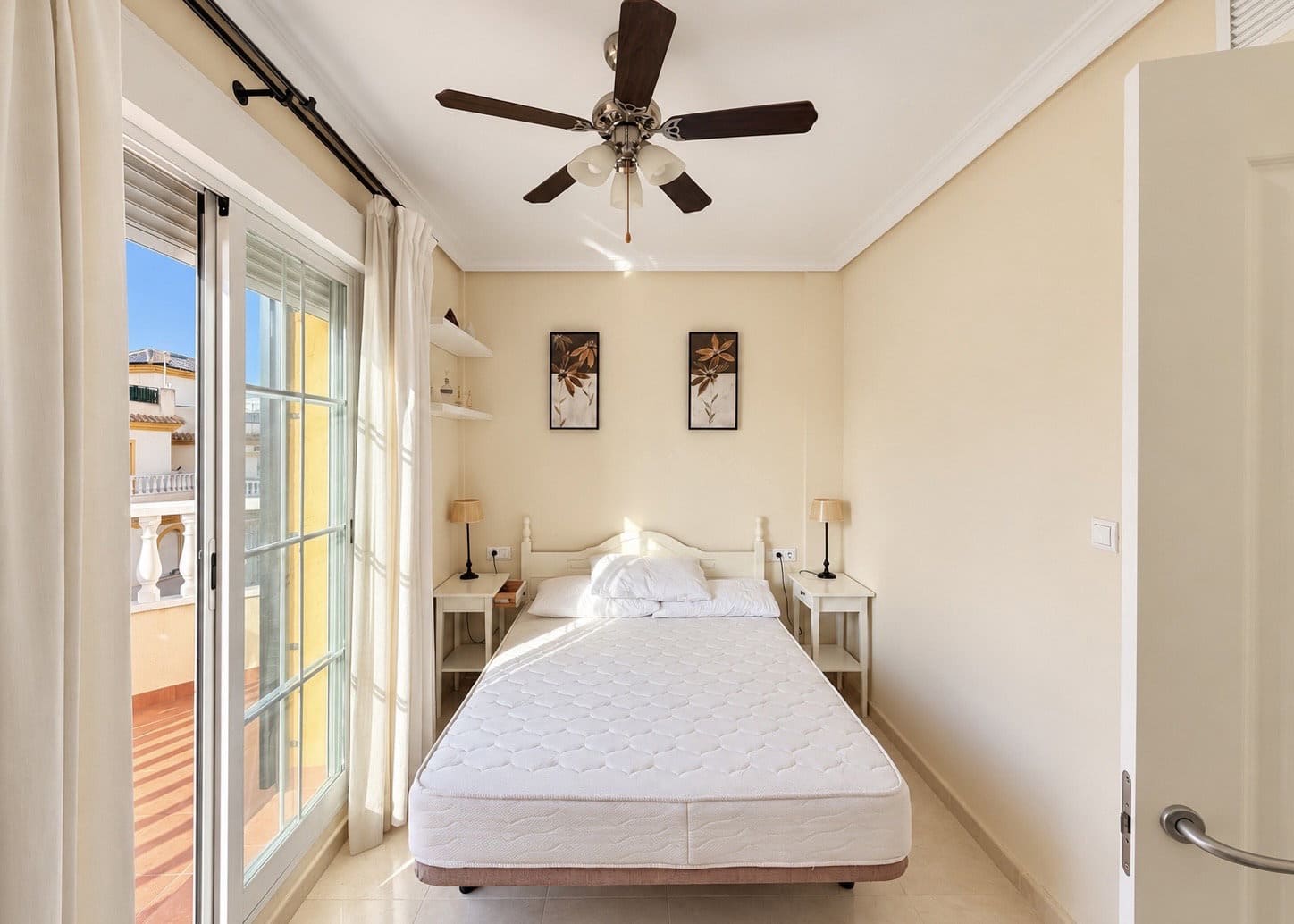 3 bedroom Villa for sale in La Marina with pool garage - € 195,000 (Ref: 10156842)