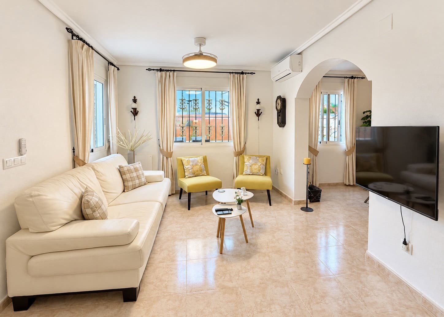2 soveværelse Villa til salg i La Marina med swimmingpool garage - € 198.500 (Ref: 10158485)