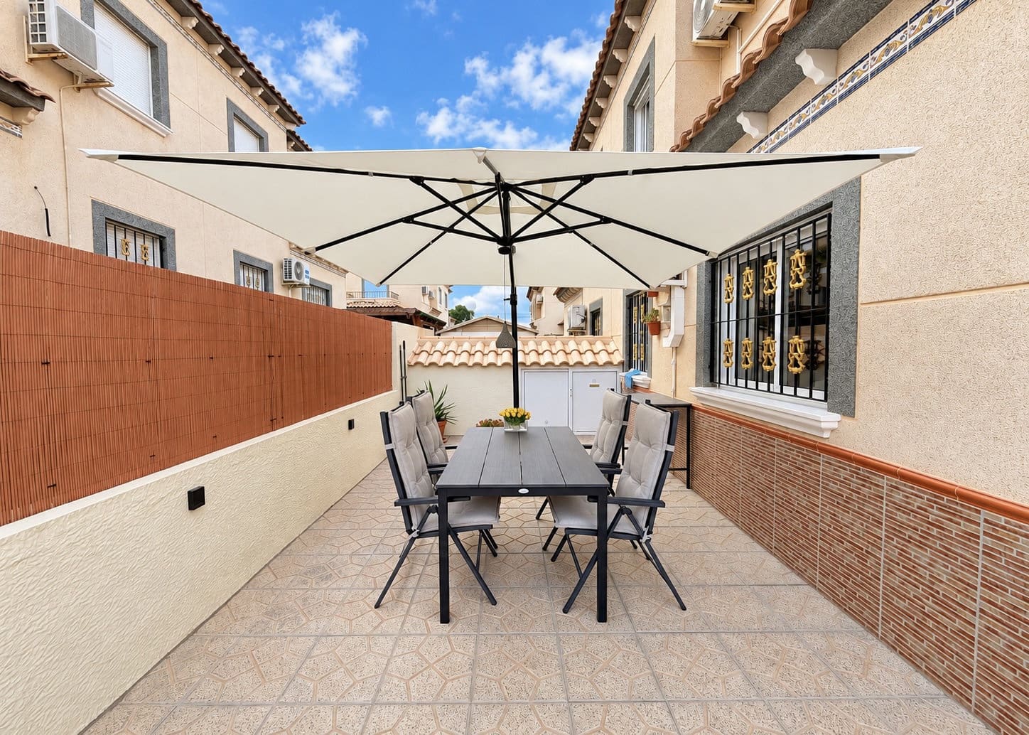 2 soveværelse Villa til salg i La Marina med swimmingpool garage - € 198.500 (Ref: 10158485)