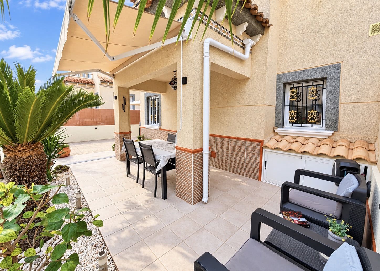 2 soveværelse Villa til salg i La Marina med swimmingpool garage - € 198.500 (Ref: 10158485)