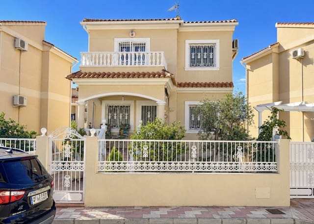 3 bedroom Villa for sale in La Marina, Elche / Elx with pool garage - € 275,000 (Ref: 10182142)