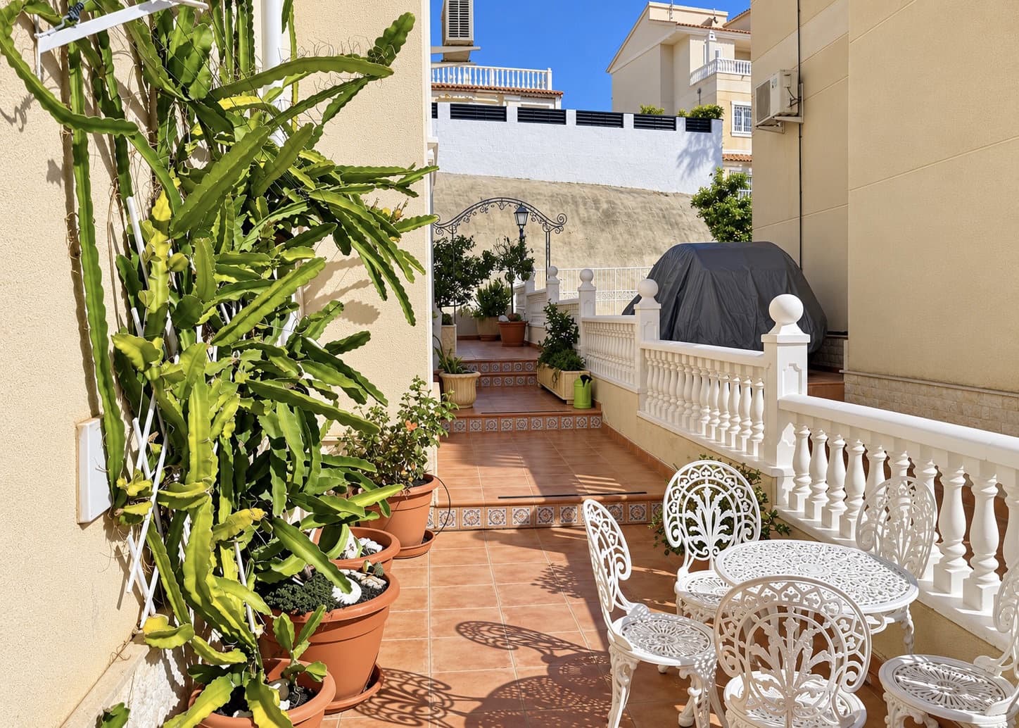 3 bedroom Villa for sale in La Marina with pool garage - € 275,000 (Ref: 10182142)