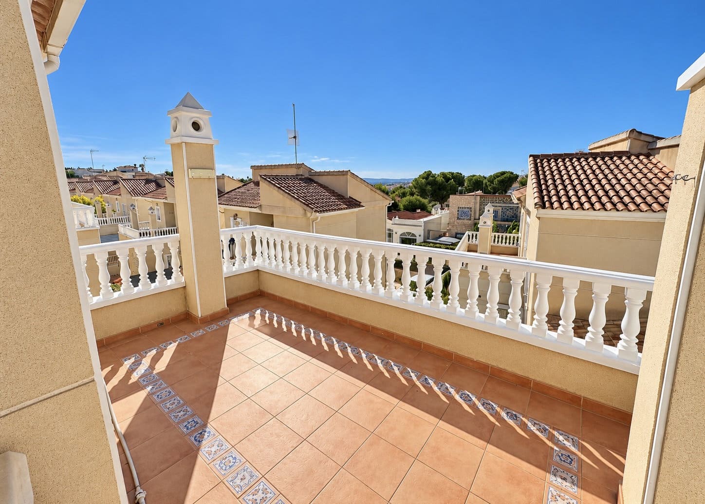 3 bedroom Villa for sale in La Marina with pool garage - € 275,000 (Ref: 10182142)