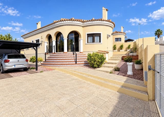 3 soverom Villa til salgs i La Marina, Elche / Elx med svømmebasseng garasje - € 383 000 (Ref: 10185486)