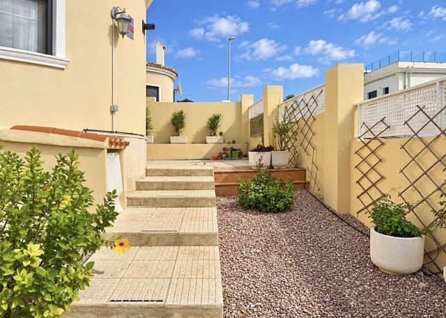 3 soverom Villa til salgs i La Marina, Elche / Elx med svømmebasseng garasje - € 383 000 (Ref: 10185486)